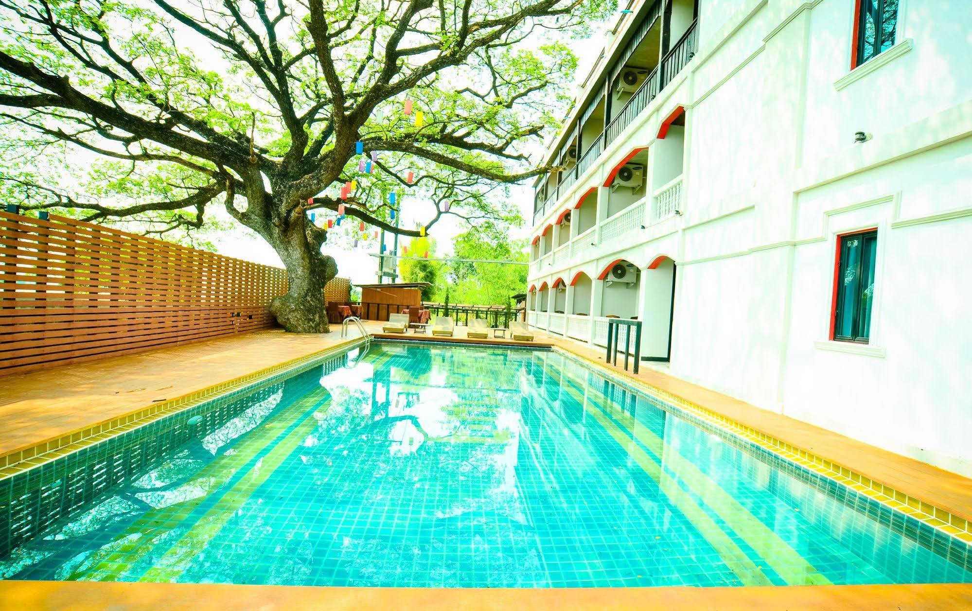 Bamboori Boutique Resort Чиангмай Экстерьер фото